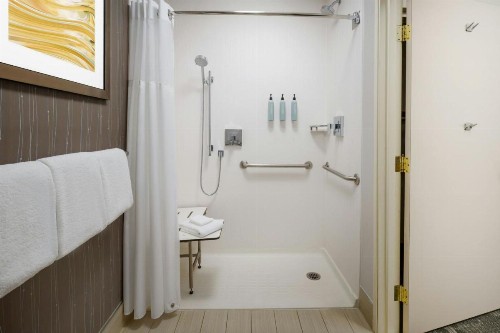 Courtyard by Marriott Palmdale - image 31