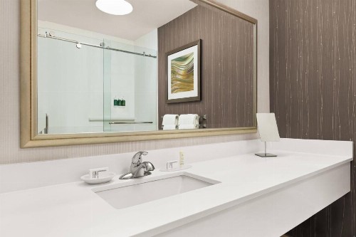 Courtyard by Marriott Palmdale - image 37