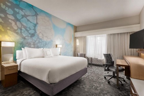 Courtyard by Marriott Palmdale - image 4