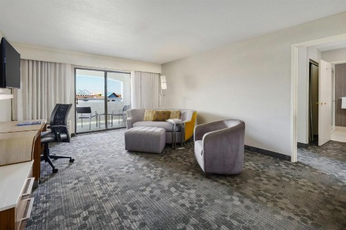 Courtyard by Marriott Palmdale - image 43