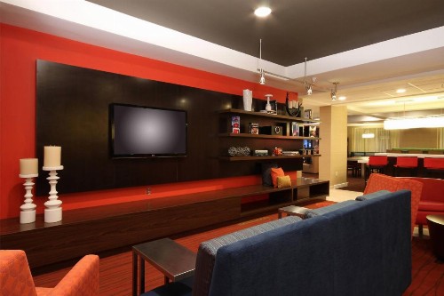 Courtyard by Marriott Palmdale - image 8