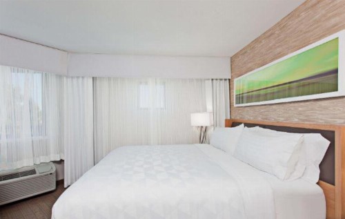 Holiday Inn Palmdale-Lancaster an IHG Hotel - image 10