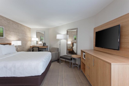 Holiday Inn Palmdale-Lancaster an IHG Hotel - image 20