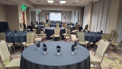 Holiday Inn Palmdale-Lancaster an IHG Hotel - image 38