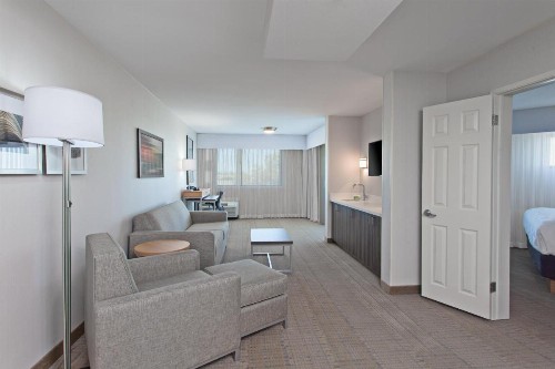 Holiday Inn Palmdale-Lancaster an IHG Hotel - image 39