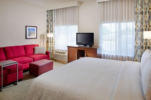 Hampton Inn & Suites Palmdale - image 20