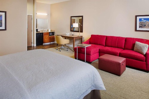 Hampton Inn & Suites Palmdale - image 27