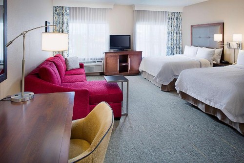 Hampton Inn & Suites Palmdale - image 3