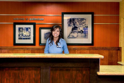 Hampton Inn & Suites Palmdale - image 6