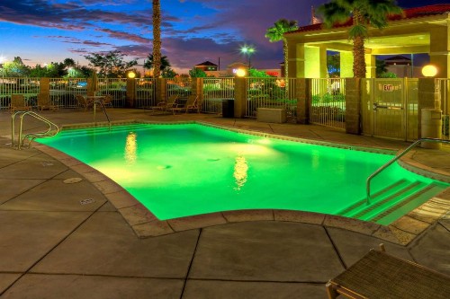 Hampton Inn & Suites Palmdale - image 9