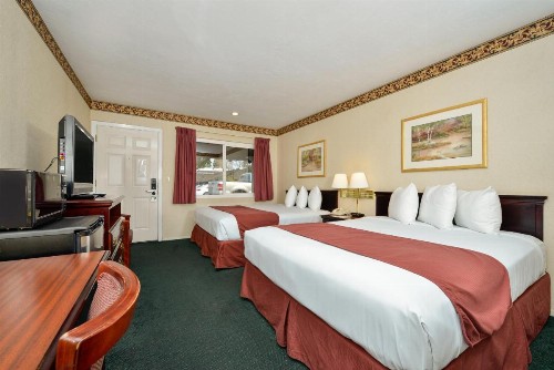 Americas Best Value Inn - Sky Ranch - image 13
