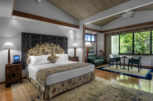 Dinah's Garden Hotel - image 12