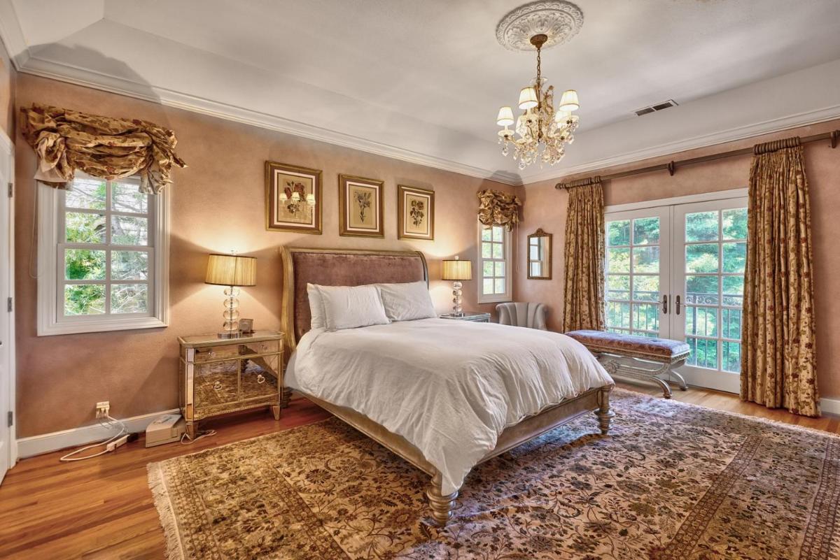 Spacious & Welcoming Home Close To Stanford & Tech Home - image 7