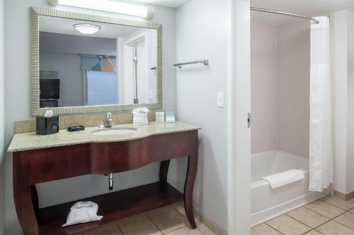 Hampton Inn & Suites Panama City Beach-Pier Park Area - image 21
