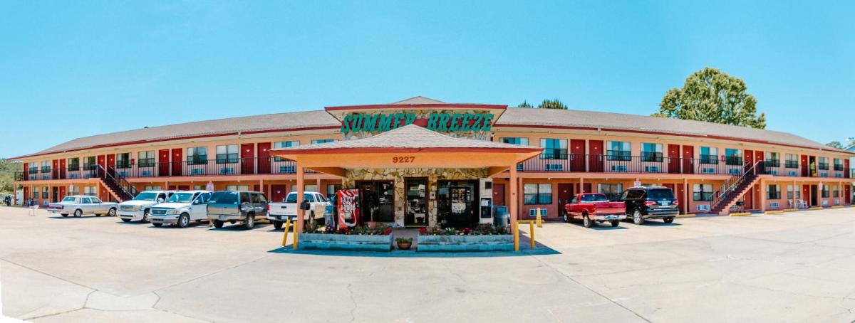 Summer Breeze Motel - main image