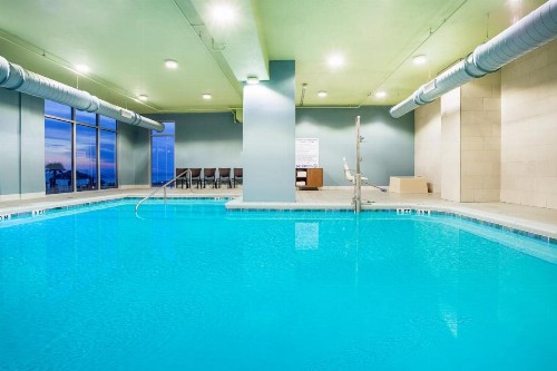 Holiday Inn Express & Suites Panama City Beach - Beachfront an IHG Hotel - image 17