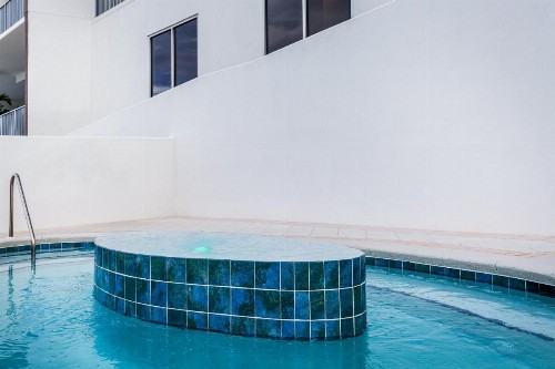 Holiday Inn Express & Suites Panama City Beach - Beachfront an IHG Hotel - image 27