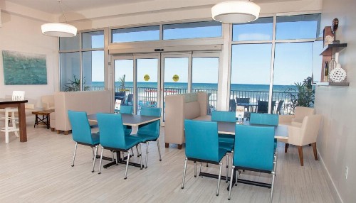 Holiday Inn Express & Suites Panama City Beach - Beachfront an IHG Hotel - image 4