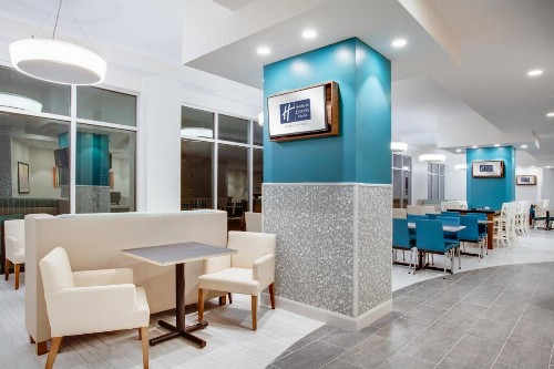Holiday Inn Express & Suites Panama City Beach - Beachfront an IHG Hotel - image 45