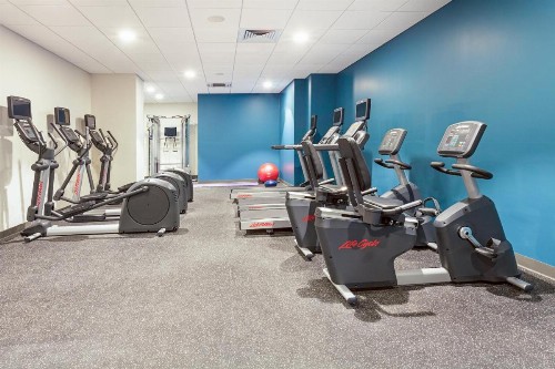 Holiday Inn Express & Suites Panama City Beach - Beachfront an IHG Hotel - image 9