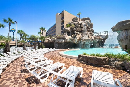 Days Inn by Wyndham Panama City Beach/Ocean Front - image 19