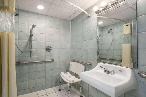 Days Inn by Wyndham Panama City Beach/Ocean Front - image 32