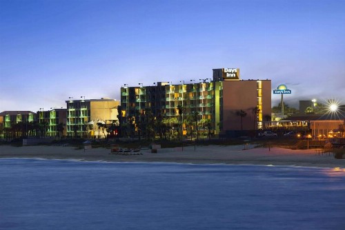 Days Inn by Wyndham Panama City Beach/Ocean Front - image 41