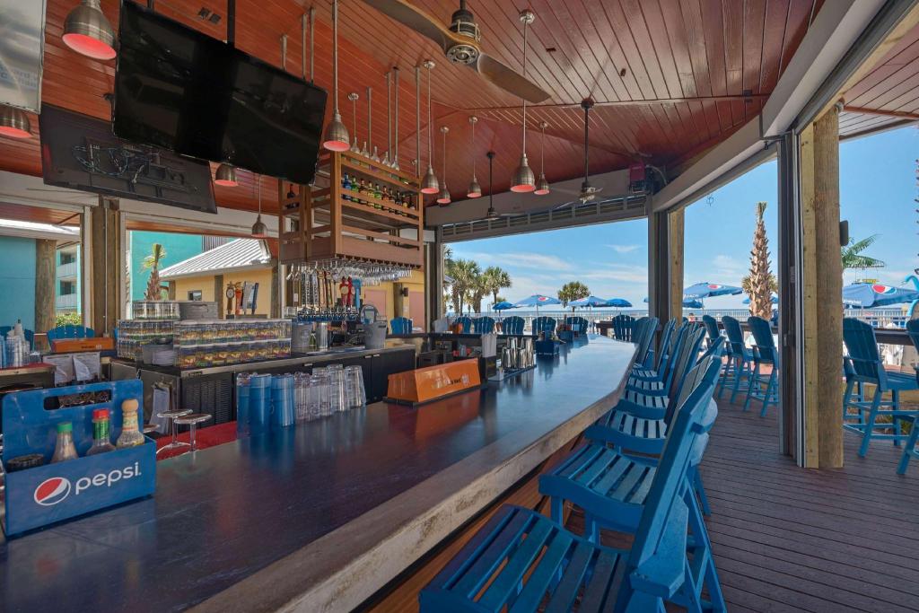 Baymont by Wyndham Panama City Beach - image 2