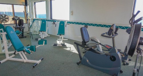 Landmark Holiday Beach a VRI resort - image 10