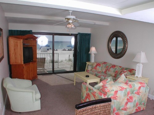 Landmark Holiday Beach a VRI resort - image 23