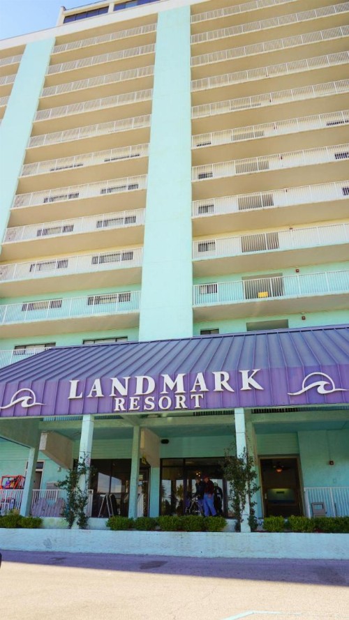 Landmark Holiday Beach a VRI resort - image 8
