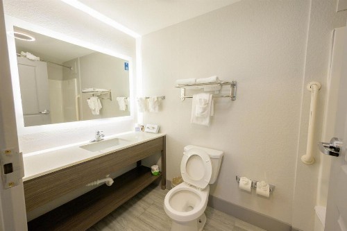 Hawthorn Suites by Wyndham Panama City Beach FL - image 12