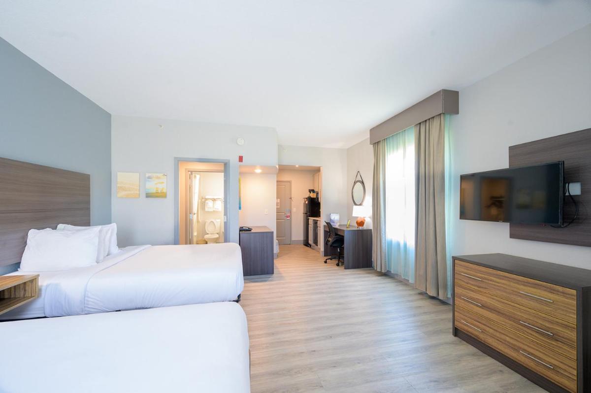 Hawthorn Suites by Wyndham Panama City Beach FL - image 2