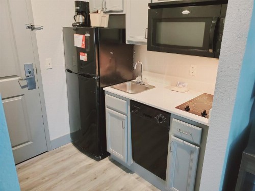 Hawthorn Suites by Wyndham Panama City Beach FL - image 28