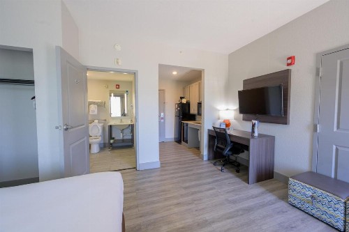 Hawthorn Suites by Wyndham Panama City Beach FL - image 41
