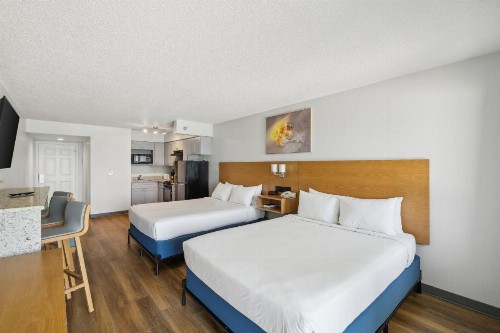 Sugar Sands Inn & Suites Panama City Beach - image 12
