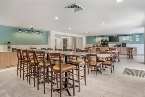 Sleep Inn & Suites Panama City Beach - image 10
