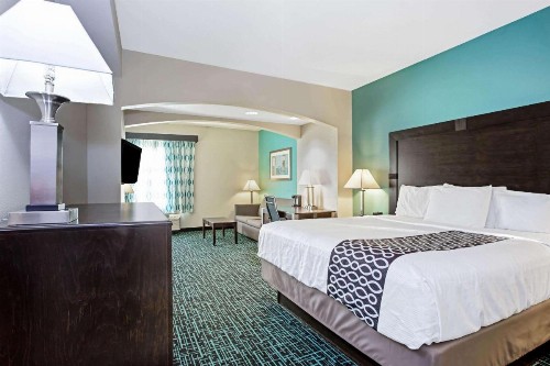 La Quinta by Wyndham PCB Pier Park area - image 19