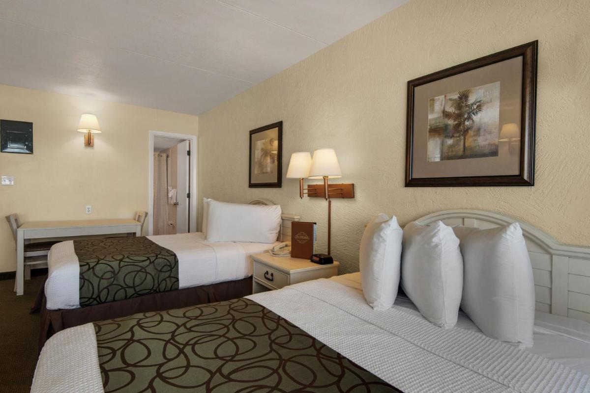Ramada by Wyndham Panama City Beach / Beachfront - image 7
