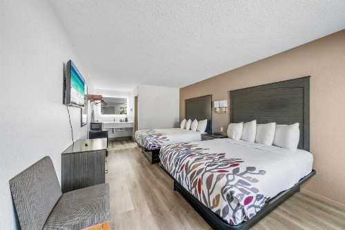 Executive Inn - Panama City Beach - image 13