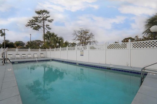 Executive Inn - Panama City Beach - image 24
