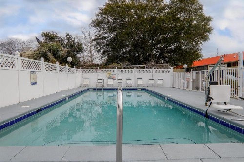 Executive Inn - Panama City Beach - image 40