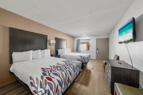 Executive Inn - Panama City Beach - image 9