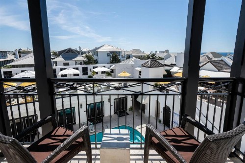 The Pearl Hotel - image 19
