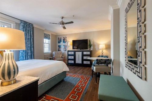 The Pearl Hotel - image 24