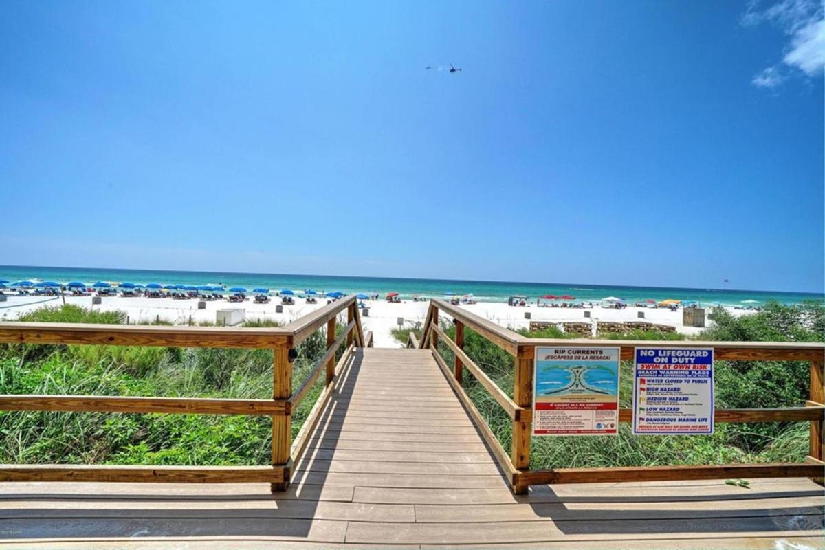 Majestic Beach Towers Resort by Panhandle Getaways - image 4