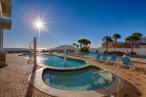 Majestic Beach Towers Resort–Tower 2 by Panhandle Getaways - image 1