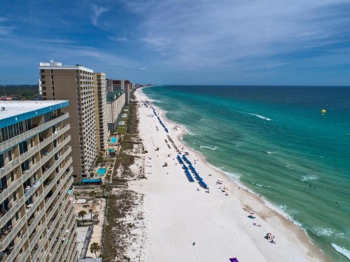 Majestic Beach Towers Resort–Tower 2 by Panhandle Getaways - image 3