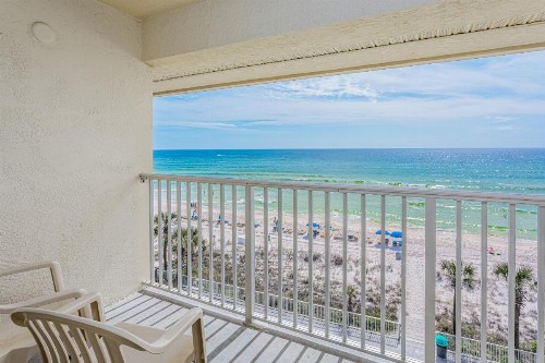 Bikini Beach Resort - image 12