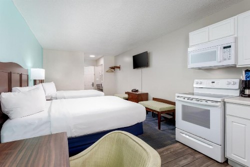 Bikini Beach Resort - image 15